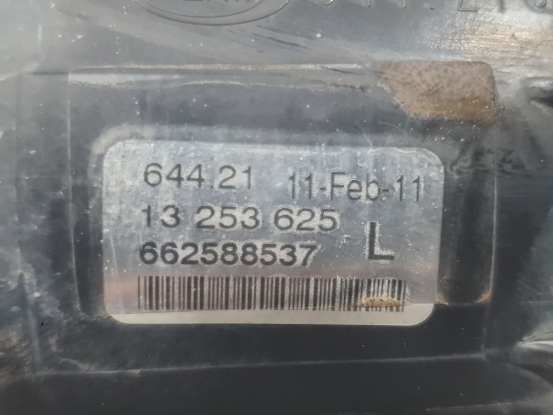 Recambio de faro antiniebla izquierdo para opel meriva b monospace (s10) 1.7 cdti (75) referencia OEM IAM 13253625  