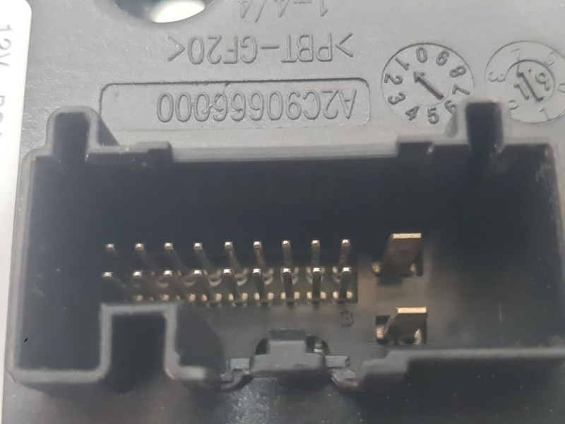 Recambio de centralita faros xenon para renault captur ii (hf_) tce 100 (hfmt) referencia OEM IAM 260556623R A2C90665803 CONTINE