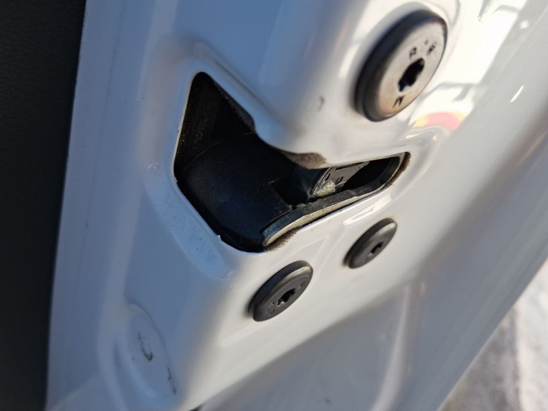 Recambio de cerradura puerta delantera derecha para dacia duster (hm_) 1.0 tce 100 (hmmt) referencia OEM IAM 805024778R  