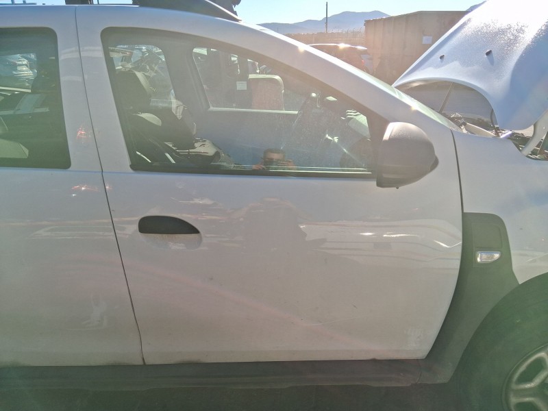 Recambio de puerta delantera derecha para dacia duster (hm_) 1.0 tce 100 (hmmt) referencia OEM IAM 801002450R  