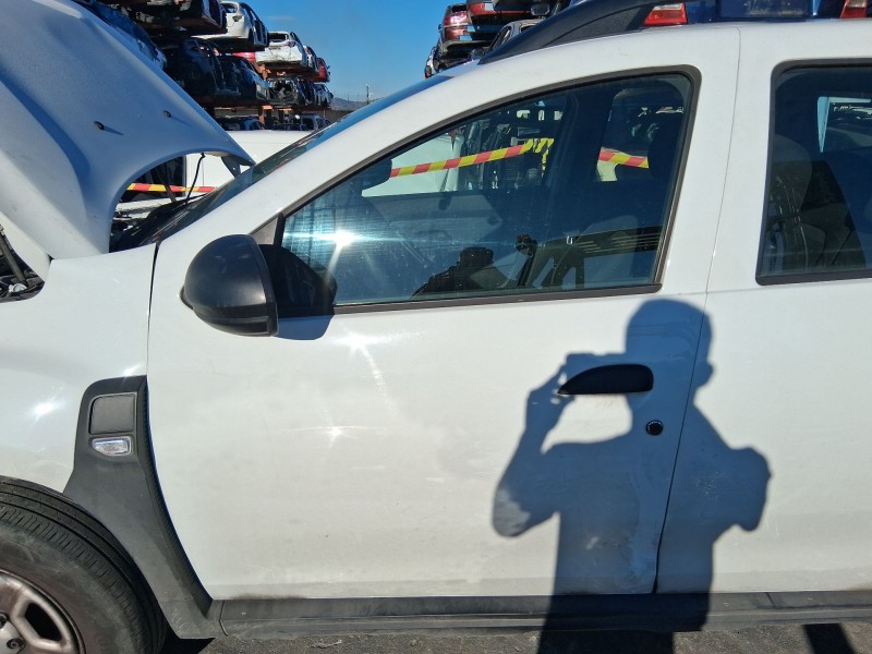 Recambio de puerta delantera izquierda para dacia duster (hm_) 1.0 tce 100 (hmmt) referencia OEM IAM 801019736R  