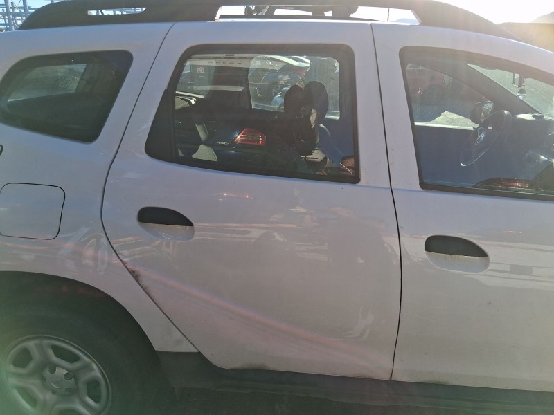 Recambio de puerta trasera derecha para dacia duster (hm_) 1.0 tce 100 (hmmt) referencia OEM IAM 821009199R  