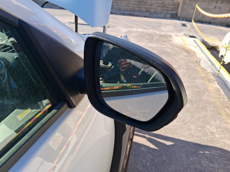 Recambio de retrovisor derecho para dacia duster (hm_) 1.0 tce 100 (hmmt) referencia OEM IAM 963010215R C/MANDO 