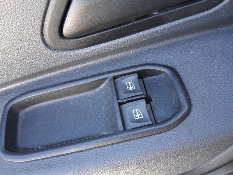 Recambio de mando elevalunas delantero izquierdo para dacia duster (hm_) 1.0 tce 100 (hmmt) referencia OEM IAM 254110431R  