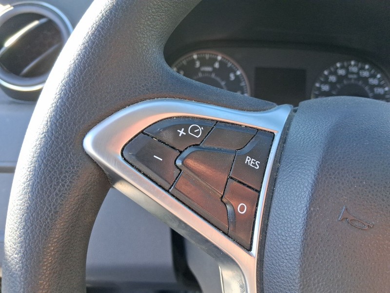 Recambio de volante para dacia duster (hm_) 1.0 tce 100 (hmmt) referencia OEM IAM 484002560R  