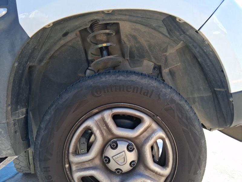 Recambio de plastico pase rueda del. dch. para dacia duster (hm_) 1.0 tce 100 (hmmt) referencia OEM IAM 638407860R  