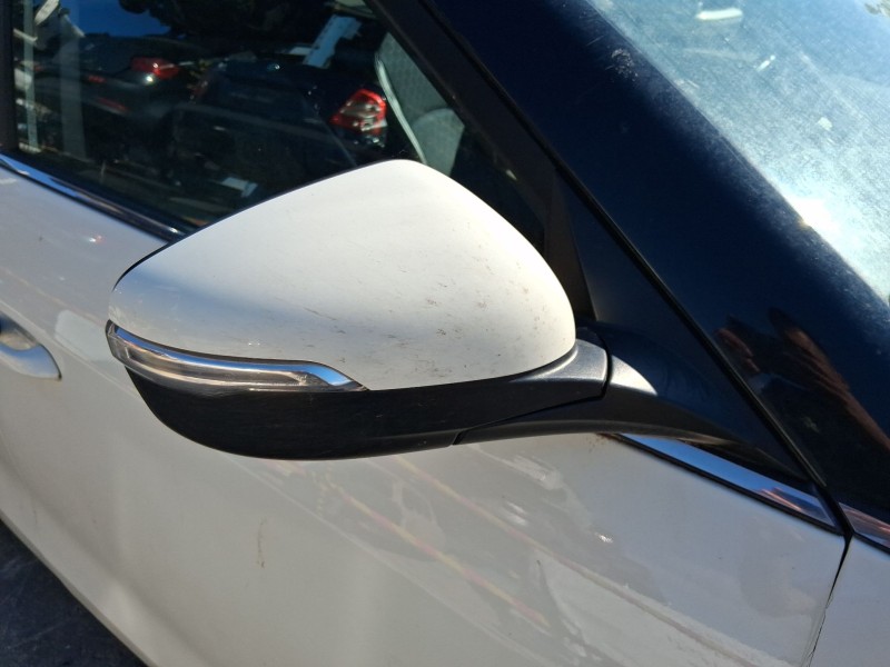 Recambio de retrovisor derecho para ssangyong tivoli 1.6 xdi 160 referencia OEM IAM 78960352A0 ELECTRICO 