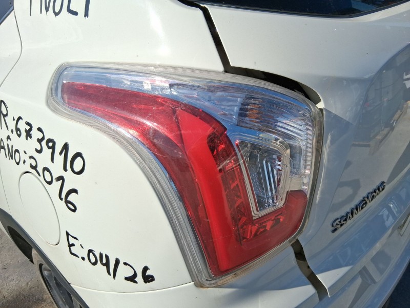 Recambio de piloto trasero izquierdo para ssangyong tivoli 1.6 xdi 160 referencia OEM IAM 8360135000  