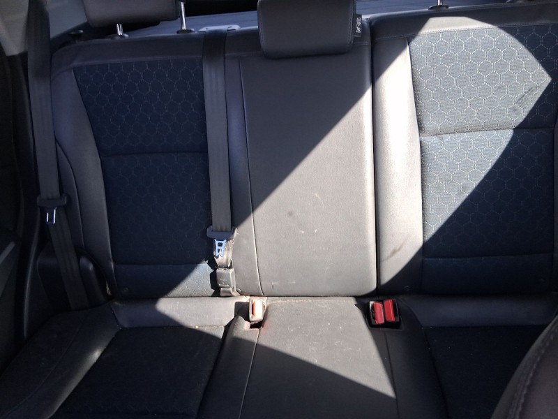 Recambio de asientos traseros para ssangyong tivoli 1.6 xdi 160 referencia OEM IAM   