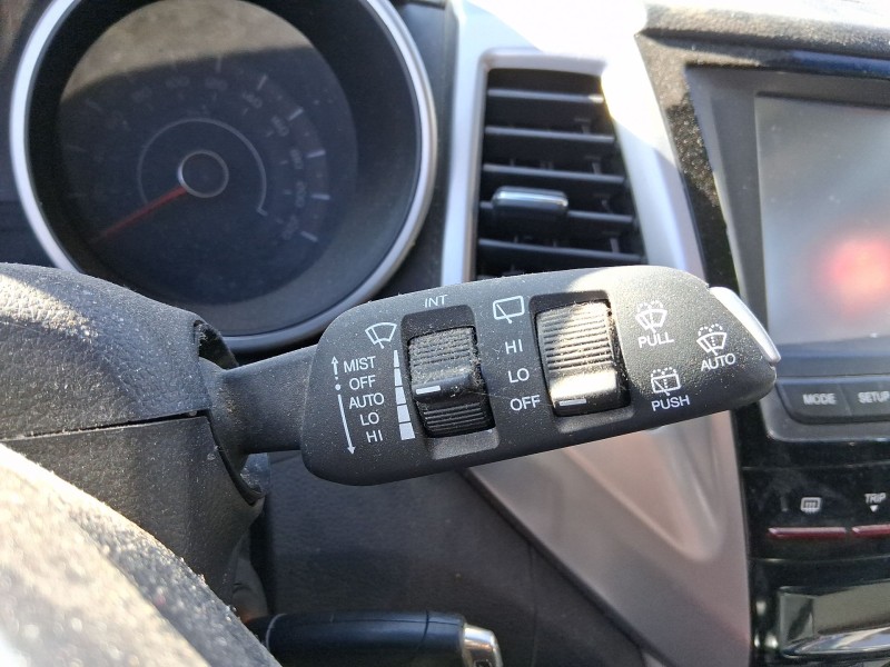 Recambio de mando luces y limpia para ssangyong tivoli 1.6 xdi 160 referencia OEM IAM 8591035400  