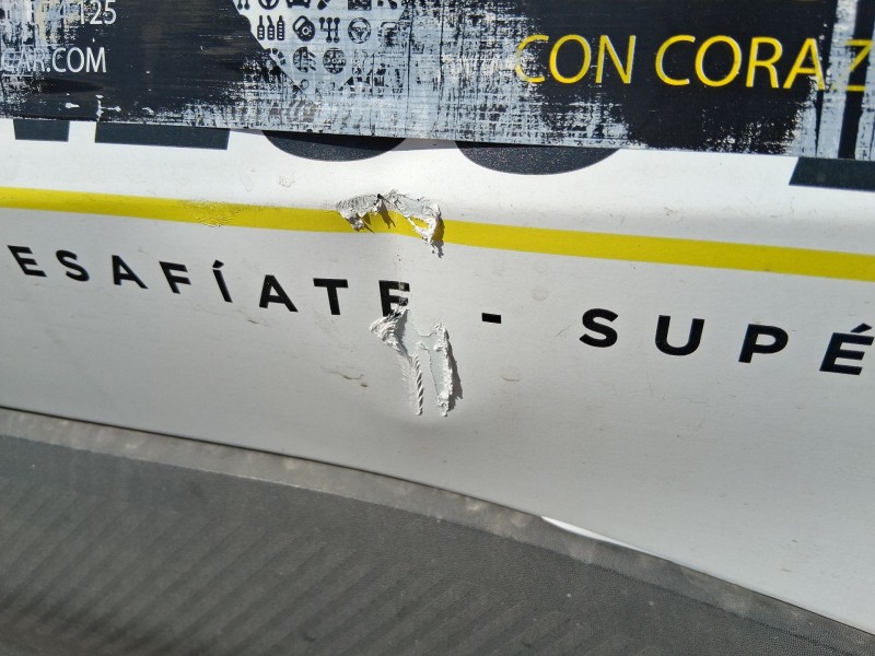 Recambio de puerta trasera izquierda para renault megane e-tech suv ev60 referencia OEM IAM 821018090R  