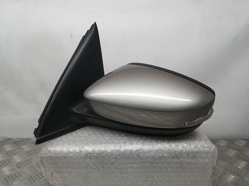 Recambio de retrovisor izquierdo para skoda fabia ambition referencia OEM IAM 6V1857507C  ELECTRICO 6PINS