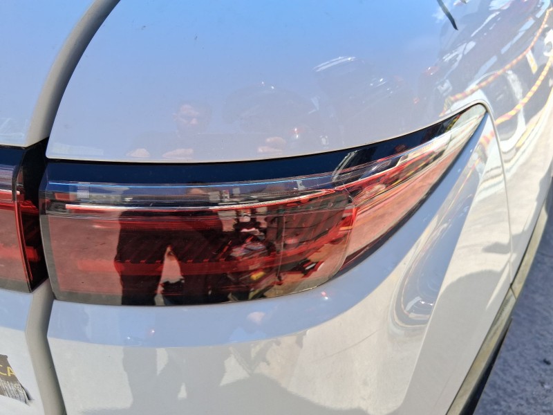 Recambio de piloto trasero derecho exterior para renault megane e-tech suv ev60 referencia OEM IAM 265508574R  