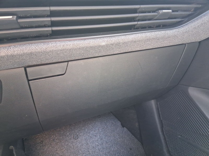 Recambio de guantera para renault megane e-tech suv ev60 referencia OEM IAM 681021097R  