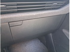 Recambio de guantera para renault megane e-tech suv ev60 referencia OEM IAM 681021097R  