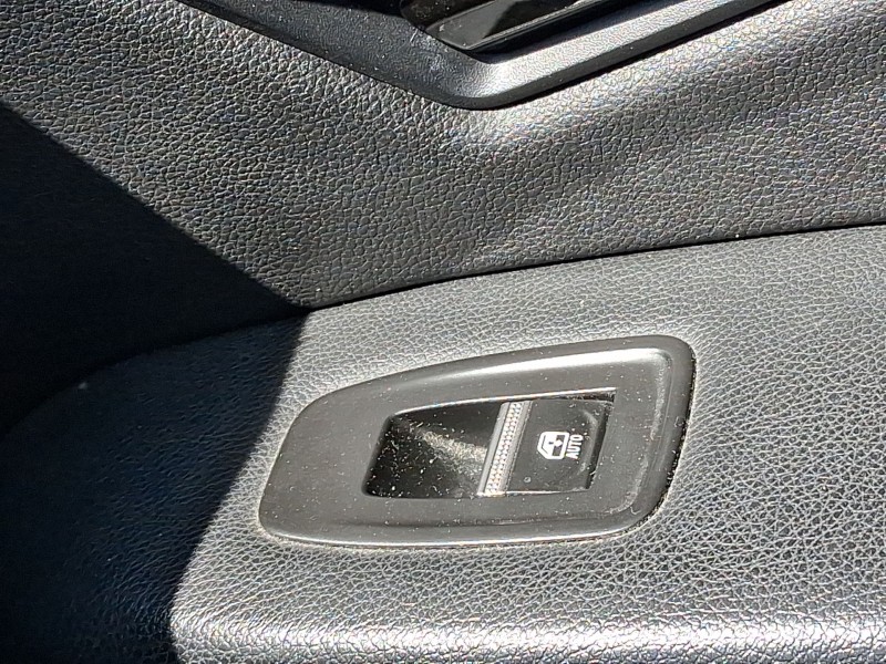 Recambio de mando elevalunas delantero derecho para renault megane e-tech suv ev60 referencia OEM IAM 254214909R  