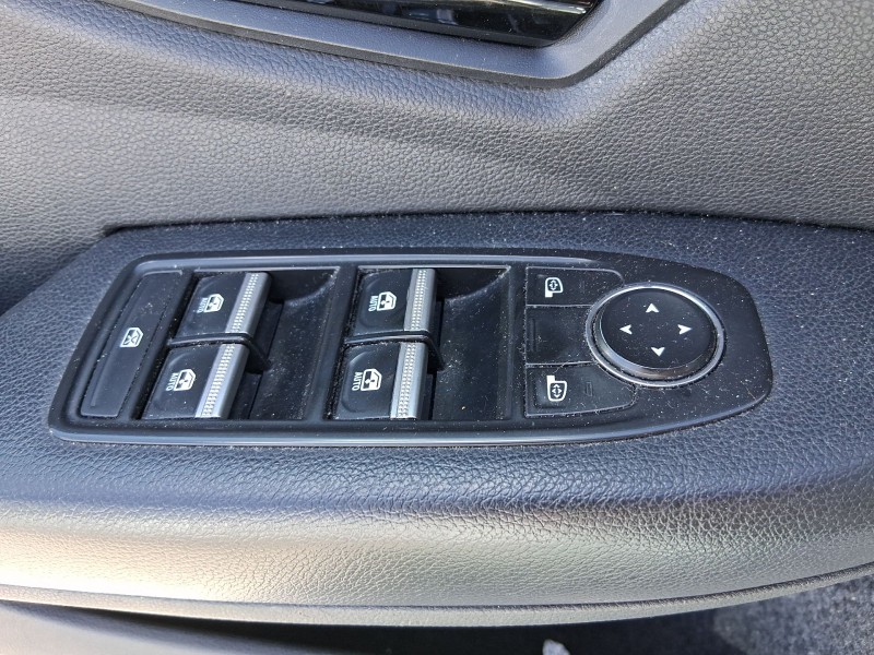 Recambio de mando elevalunas delantero izquierdo para renault megane e-tech suv ev60 referencia OEM IAM 254105717R  