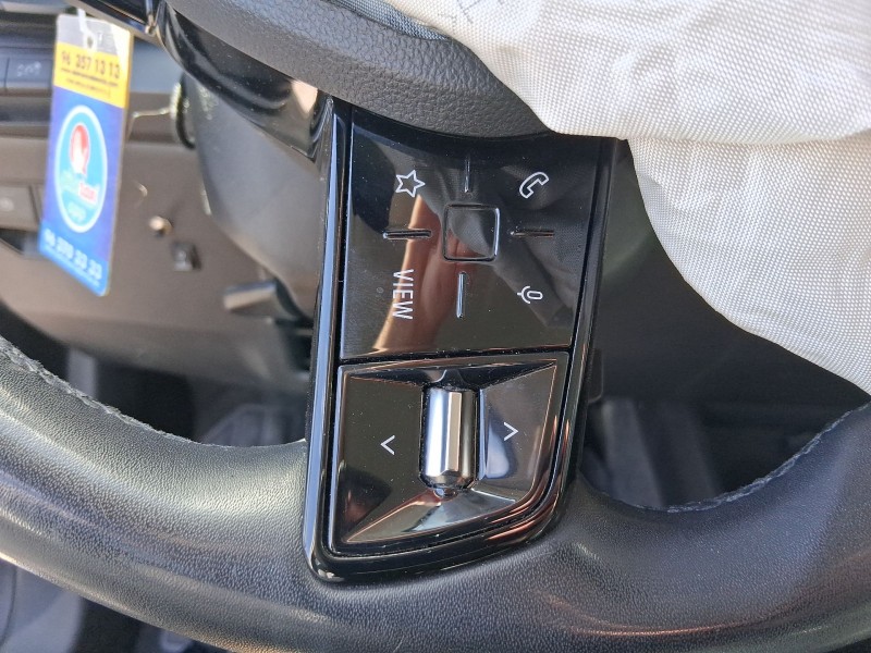 Recambio de volante para renault megane e-tech suv ev60 referencia OEM IAM 484008094R  