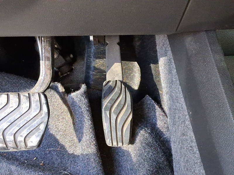 Recambio de potenciometro pedal para renault megane e-tech suv ev60 referencia OEM IAM 180025MZ0B  