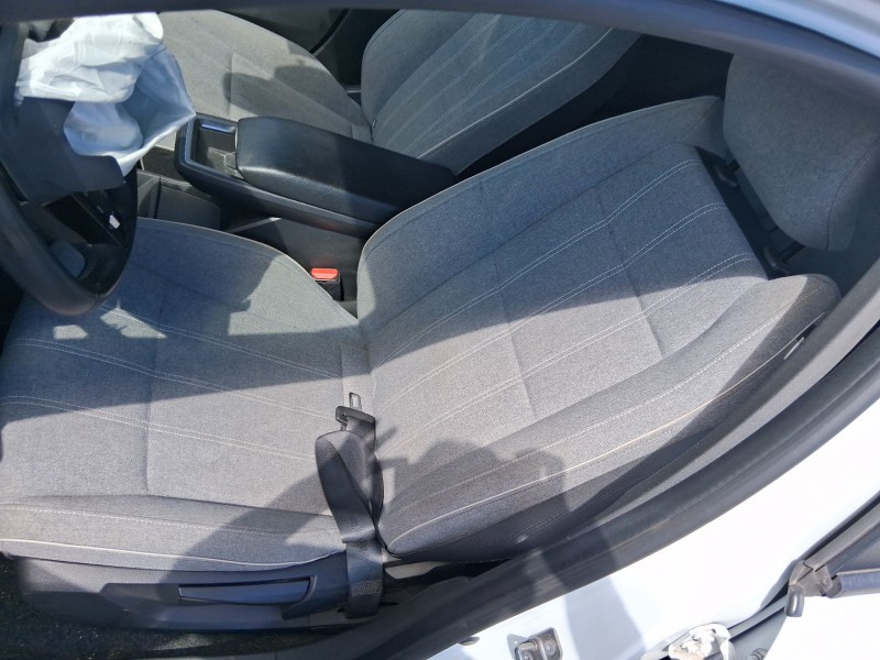 Recambio de asiento delantero izquierdo para renault megane e-tech suv ev60 referencia OEM IAM   