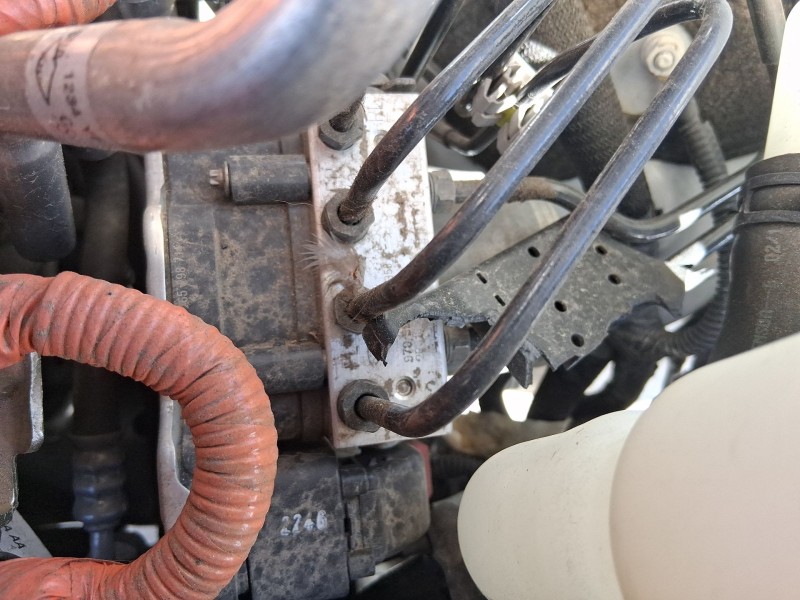 Recambio de abs para renault megane e-tech suv ev60 referencia OEM IAM 476602585R  