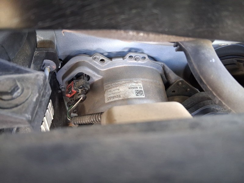 Recambio de servofreno para renault megane e-tech suv ev60 referencia OEM IAM 460073557R  