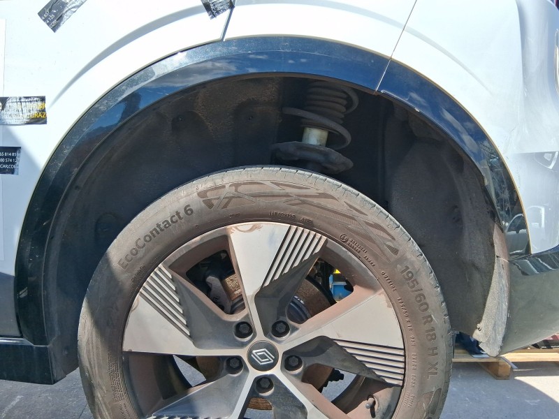Recambio de plastico pase rueda tras. izq. para renault megane e-tech suv ev60 referencia OEM IAM 767498938R  