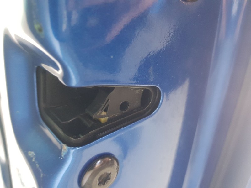 Recambio de cerradura puerta trasera derecha para seat toledo iv (kg3) 1.6 tdi referencia OEM IAM 5TA839016P  