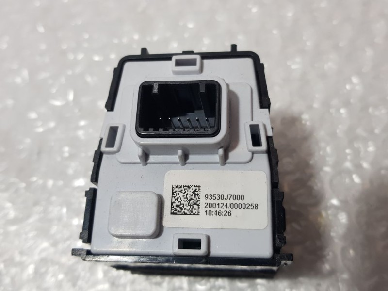 Recambio de mando retrovisor para kia ceed drive referencia OEM IAM 93530J7000  