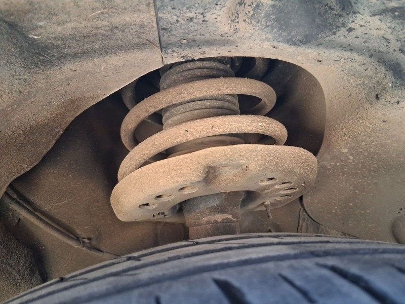 Recambio de amortiguador delantero derecho para hyundai i40 i (vf) 1.7 crdi referencia OEM IAM 546613Z130  