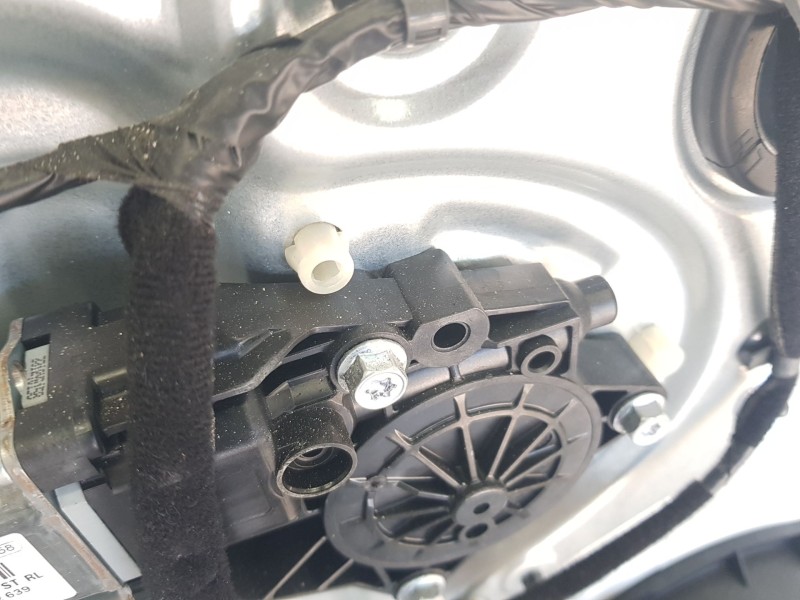 Recambio de elevalunas trasero izquierdo para hyundai ix20 (jc) 1.6 crdi referencia OEM IAM 834711K010  