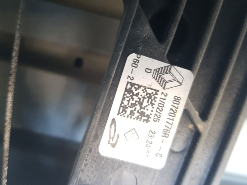 Recambio de elevalunas delantero derecho para mitsubishi colt 100t motion referencia OEM IAM 807201776R  