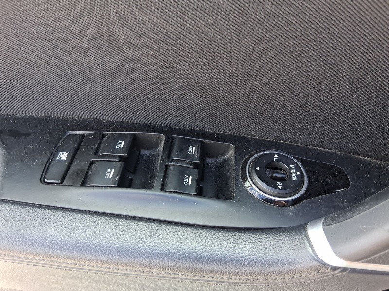 Recambio de mando elevalunas delantero izquierdo para hyundai i40 i (vf) 1.7 crdi referencia OEM IAM 935713Z000  