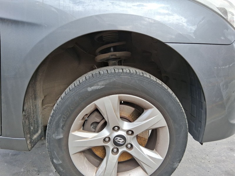 Recambio de plastico pase rueda del. dch. para hyundai i40 i (vf) 1.7 crdi referencia OEM IAM 868123Z000  