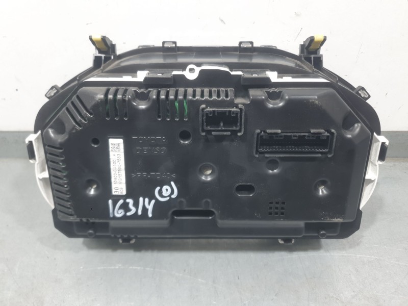 Recambio de cuadro instrumentos para toyota yaris active referencia OEM IAM 838000U300  