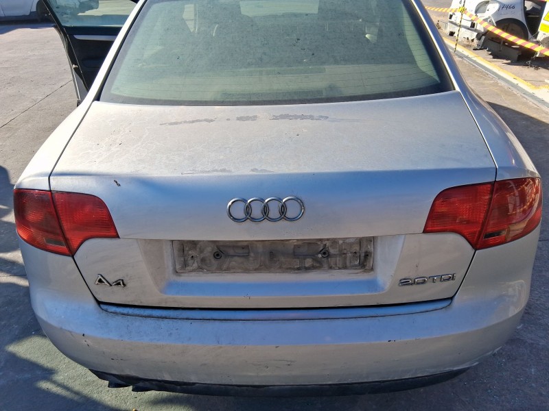 Recambio de tapa maletero para audi a4 b7 (8ec) 2.0 tdi 16v referencia OEM IAM 8E5827023AA  