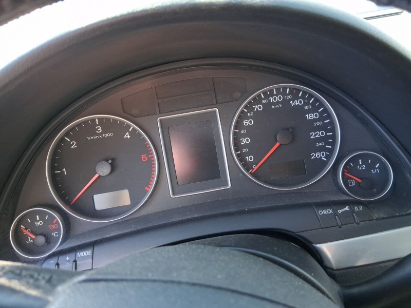 Recambio de cuadro instrumentos para audi a4 b7 (8ec) 2.0 tdi 16v referencia OEM IAM 8E0920901HV  