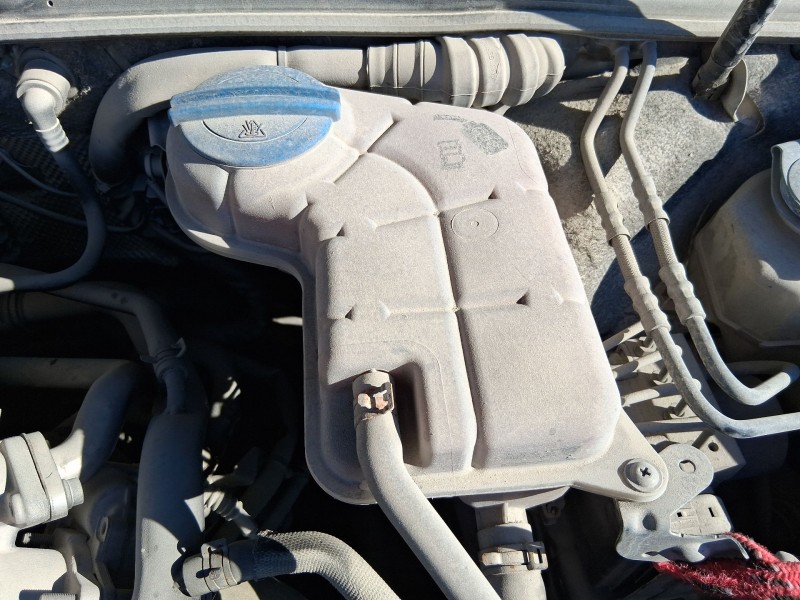 Recambio de deposito expansion para audi a4 b7 (8ec) 2.0 tdi 16v referencia OEM IAM 8E0121403  