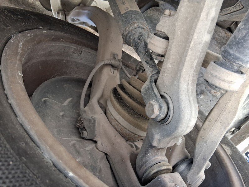 Recambio de mangueta delantera derecha para audi a4 b7 (8ec) 2.0 tdi 16v referencia OEM IAM 8E0407254H  