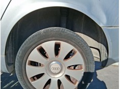 PLASTICO PASE RUEDA TRAS. IZQ. 8E0810171C 