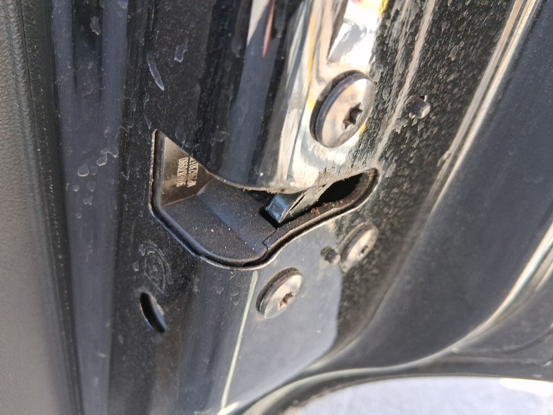 Recambio de cerradura puerta trasera derecha para jeep avenger (fh1) avenger t-gdi cat referencia OEM IAM 9859311080  