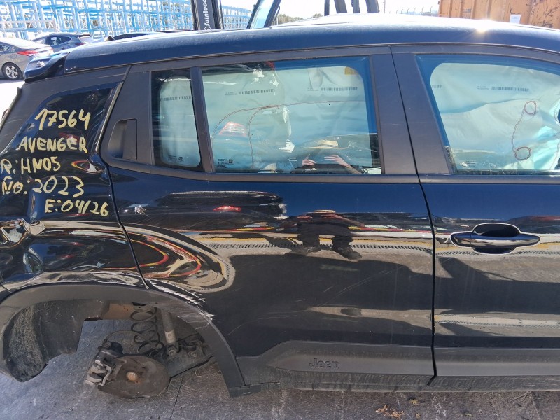 Recambio de puerta trasera derecha para jeep avenger (fh1) avenger t-gdi cat referencia OEM IAM 52169934 TOCADA 