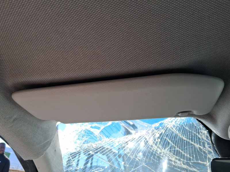 Recambio de parasol izquierdo para jeep avenger (fh1) avenger t-gdi cat referencia OEM IAM 735773427  