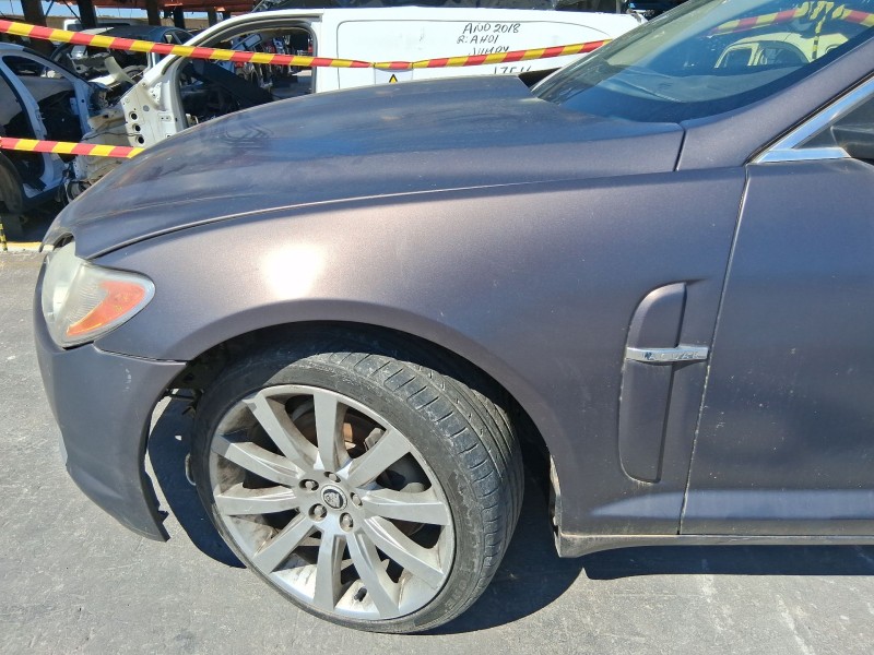 Recambio de aleta delantera izquierda para jaguar xf i (x250) 2.7 d referencia OEM IAM C2Z20378  