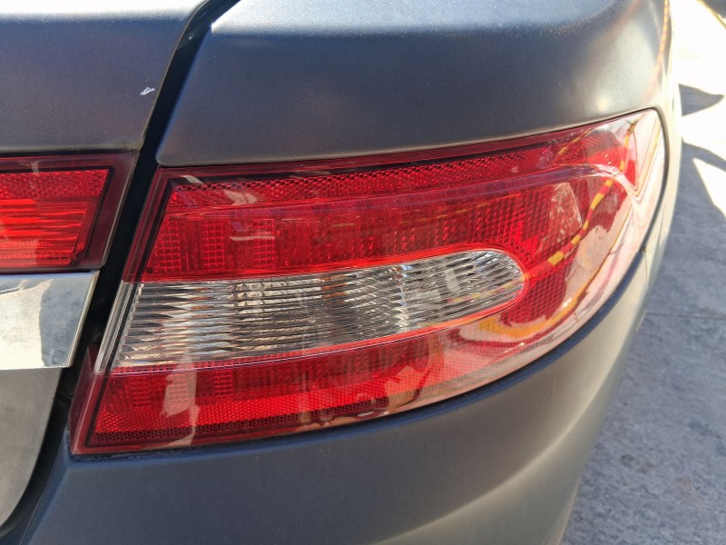 Recambio de piloto trasero izquierdo exterior para jaguar xf i (x250) 2.7 d referencia OEM IAM   