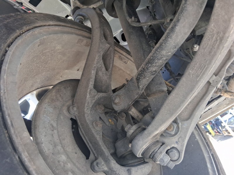 Recambio de mangueta delantera derecha para jaguar xf i (x250) 2.7 d referencia OEM IAM C2P25453  