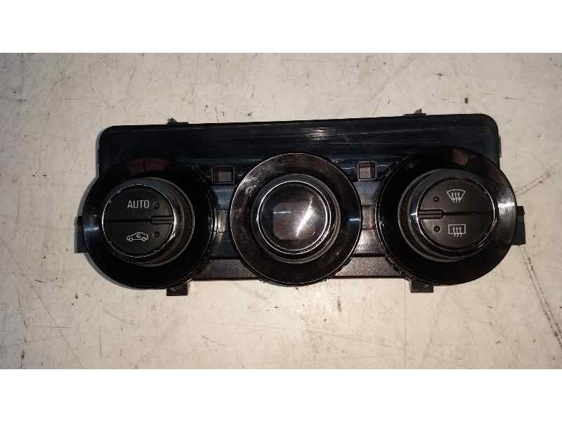 Recambio de mando climatizador para opel corsa e edition ecoflex referencia OEM IAM 1700271001 13468064 TRW