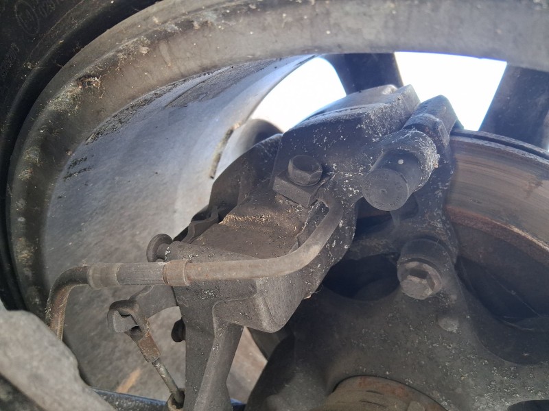 Recambio de pinza freno trasera izquierda para jaguar xf i (x250) 2.7 d referencia OEM IAM C2D35335  