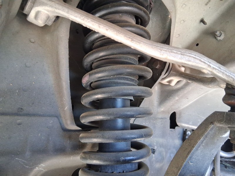 Recambio de amortiguador delantero izquierdo para jaguar xf i (x250) 2.7 d referencia OEM IAM C2Z27770  