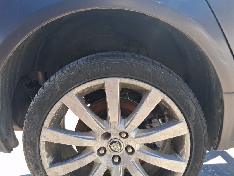 Recambio de plastico pase rueda tras. dch. para jaguar xf i (x250) 2.7 d referencia OEM IAM C2Z2156  